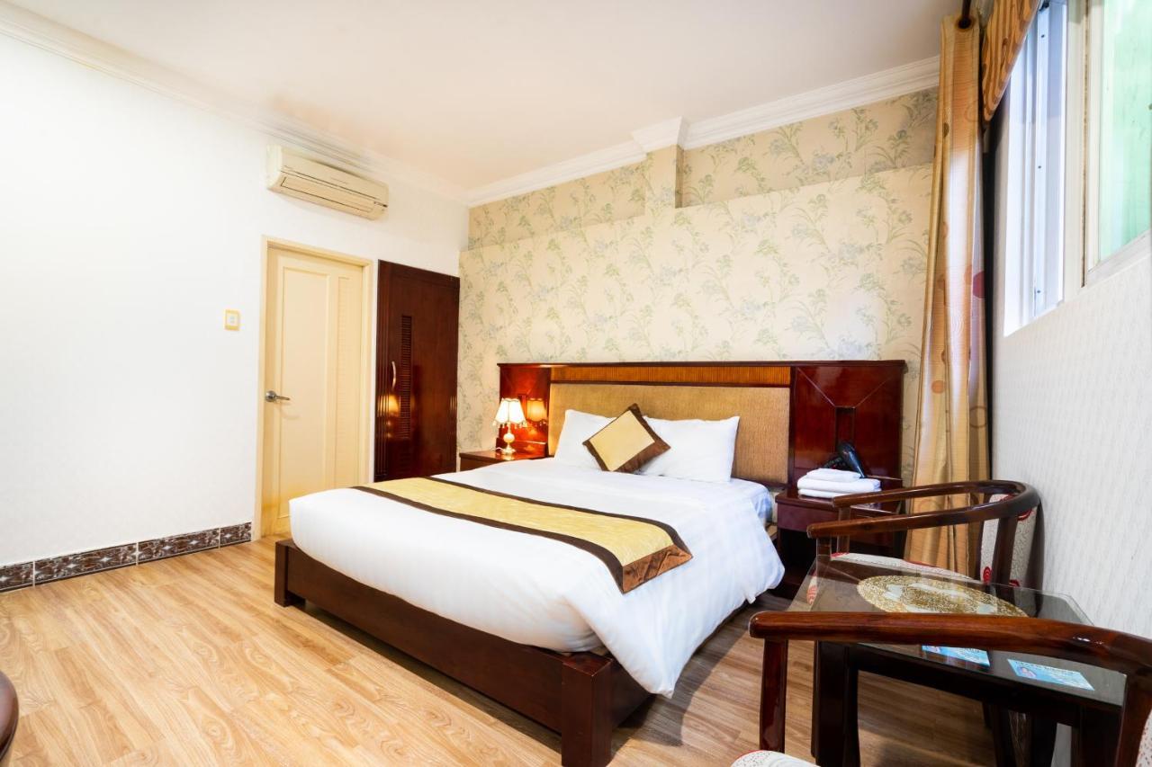 Cosmo Central Hotel Ho Chi Minh Esterno foto