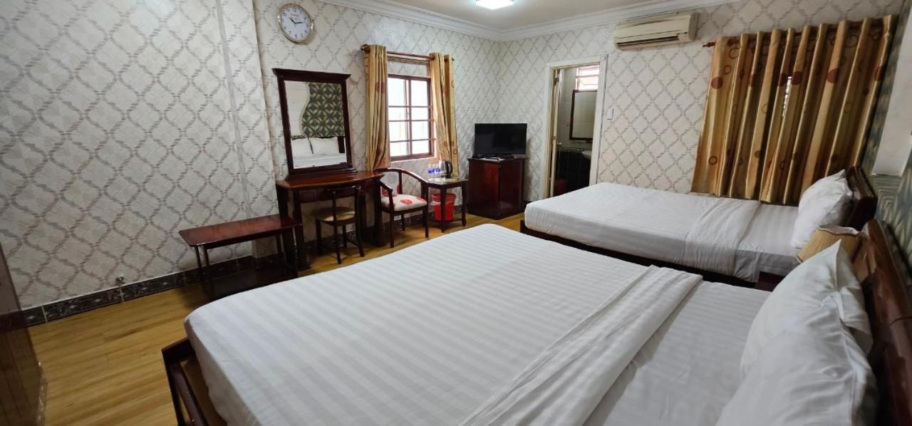 Cosmo Central Hotel Ho Chi Minh Esterno foto