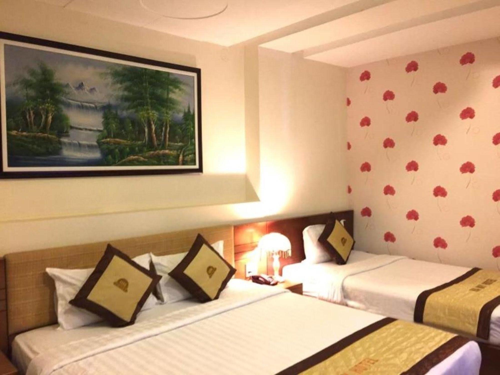 Cosmo Central Hotel Ho Chi Minh Esterno foto