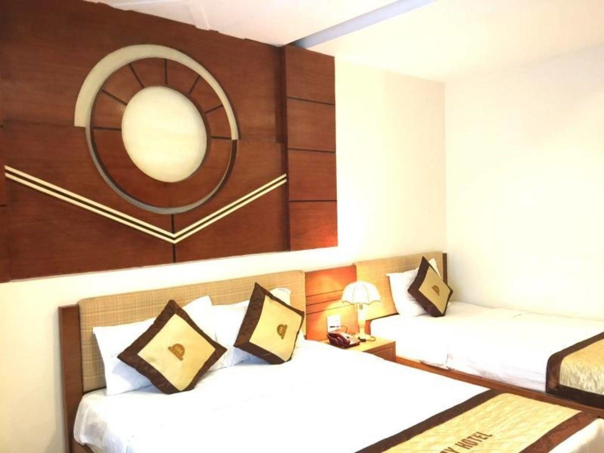 Cosmo Central Hotel Ho Chi Minh Esterno foto