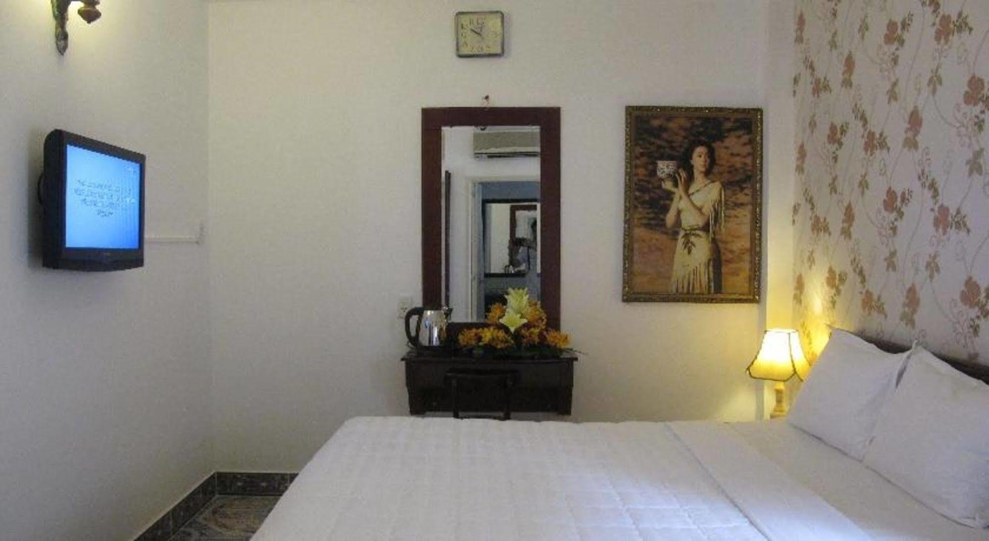 Cosmo Central Hotel Ho Chi Minh Esterno foto